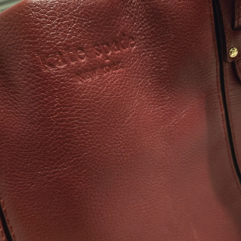 Authentic Kate Spade Red Leather Tote Bag With Leopard Print‎ Interior